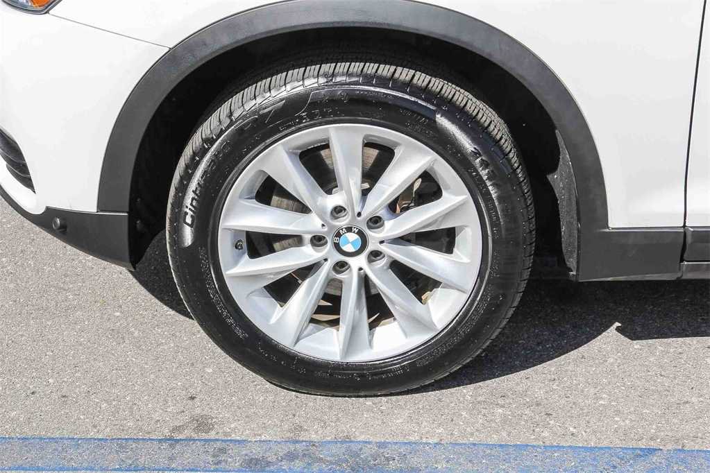 Used 2016 BMW X3 xDrive28i image 9