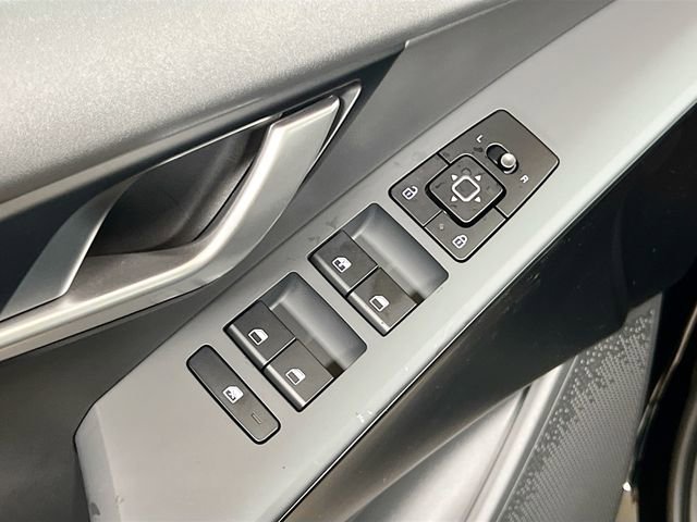 New 2026 Kia Niro LX image 17