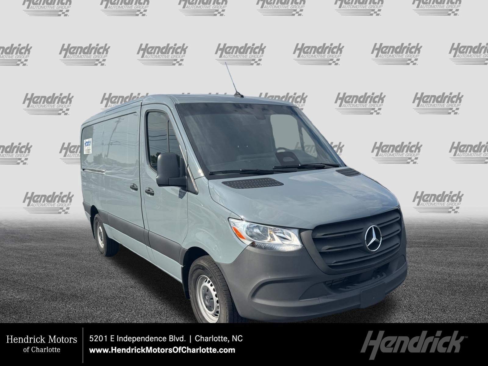Used 2025 Mercedes-Benz Sprinter 2500 image 1
