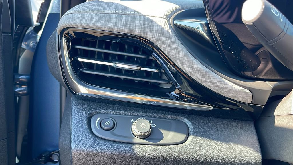 New 2025 Buick Envista Avenir image 25