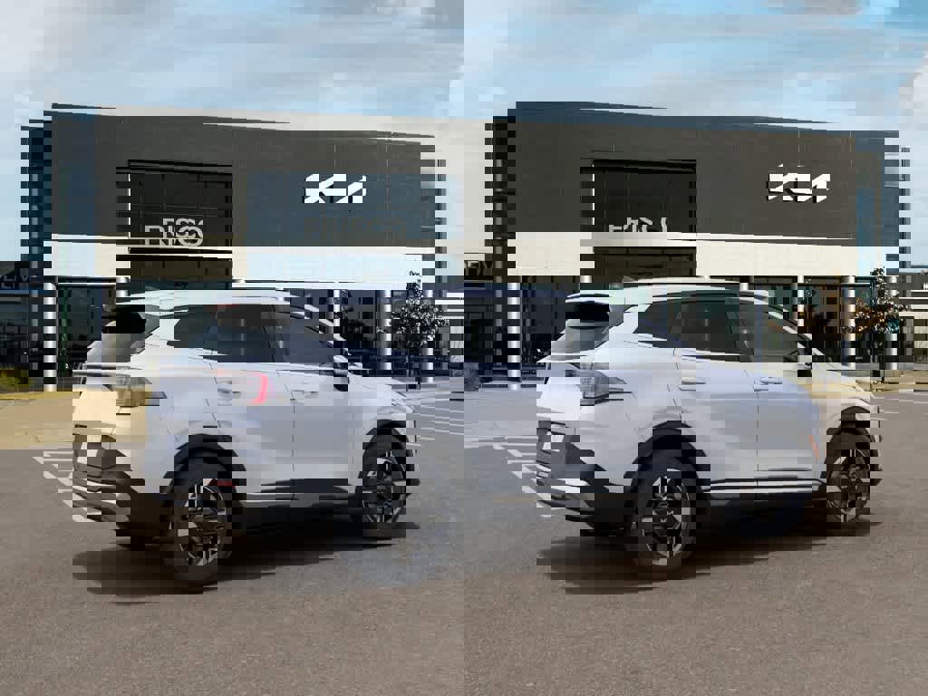 New 2026 Kia Sportage LX image 6