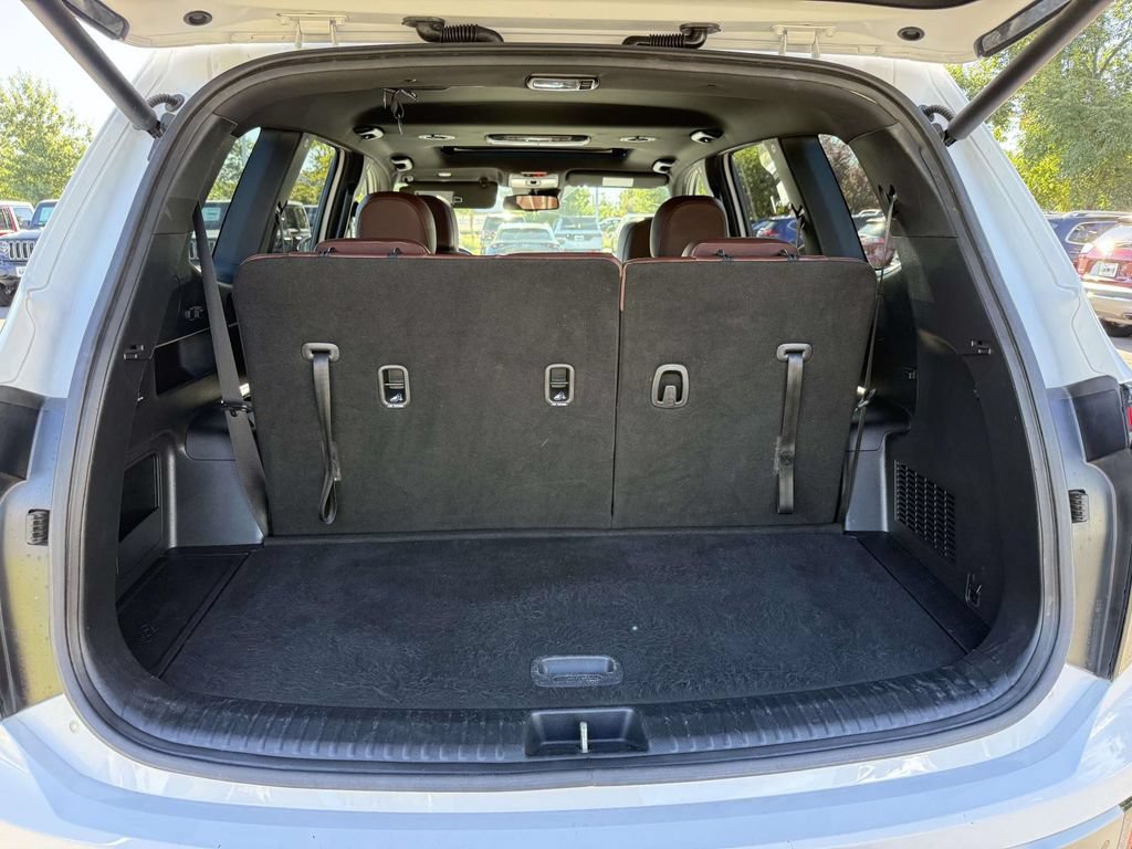 Used 2024 Kia Telluride EX w/ EX Captain's Chair Package AWD/4WD image 35