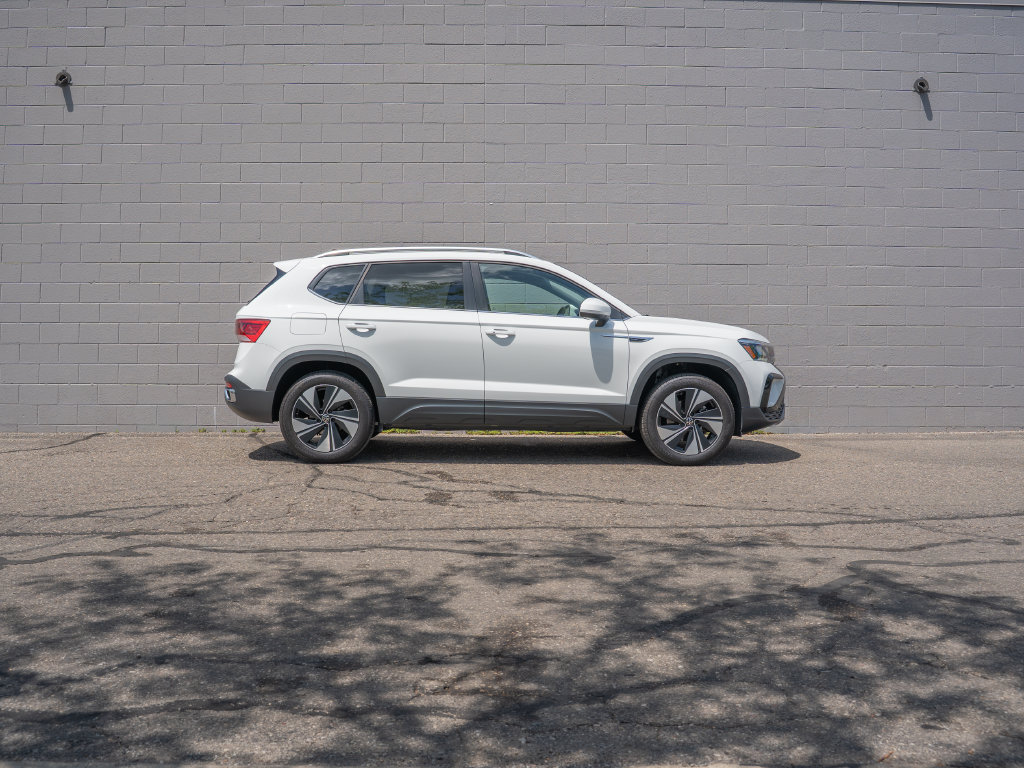 Certified 2023 Volkswagen Taos S FWD image 8