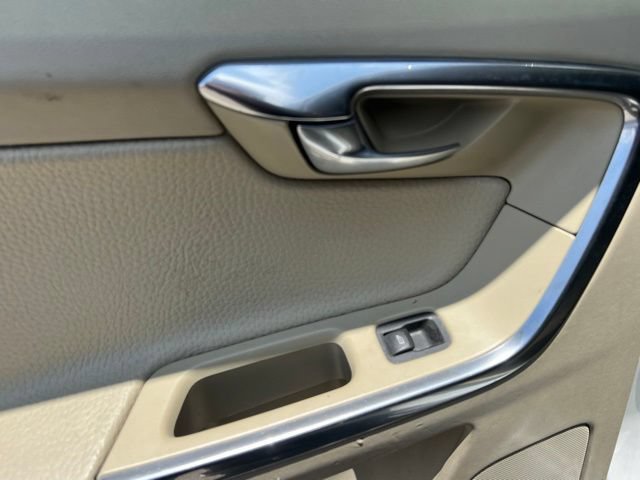 Used 2013 Volvo XC60 T6 AWD/4WD image 28