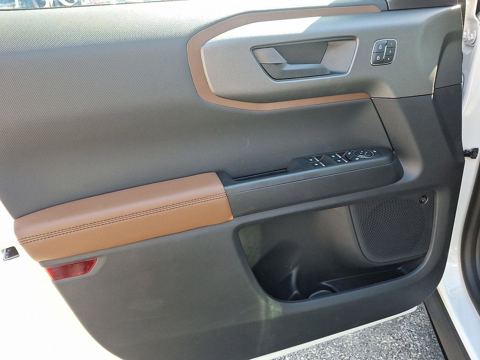 New 2025 Ford Bronco Sport Outer Banks w/ Outer Banks Tech Package+ image 9