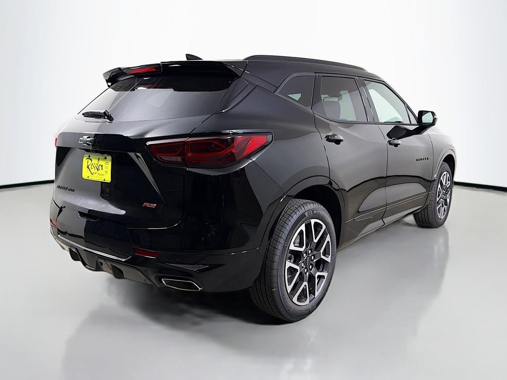 New 2026 Chevrolet Blazer RS w/ LPO, Floor Liner Package AWD/4WD image 5
