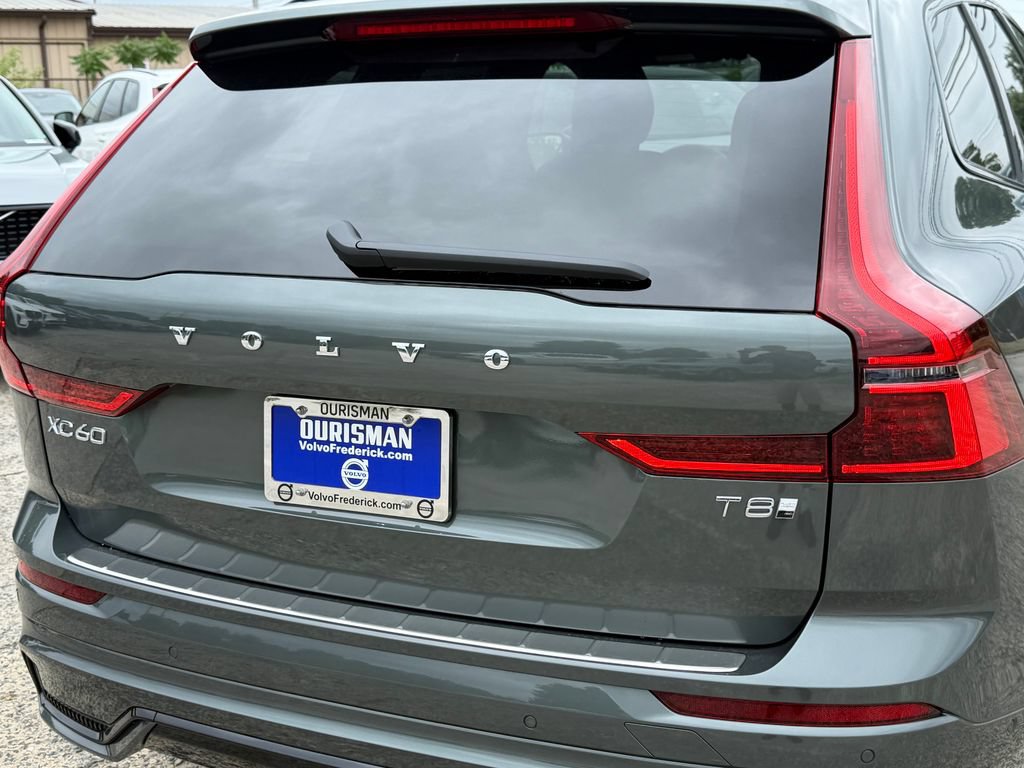 New 2026 Volvo XC60 T8 Plus w/ Protection Package Premier AWD/4WD image 5