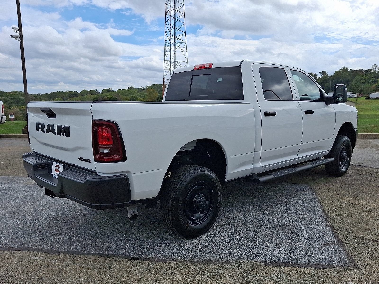 New 2026 RAM 2500 Tradesman AWD/4WD image 4