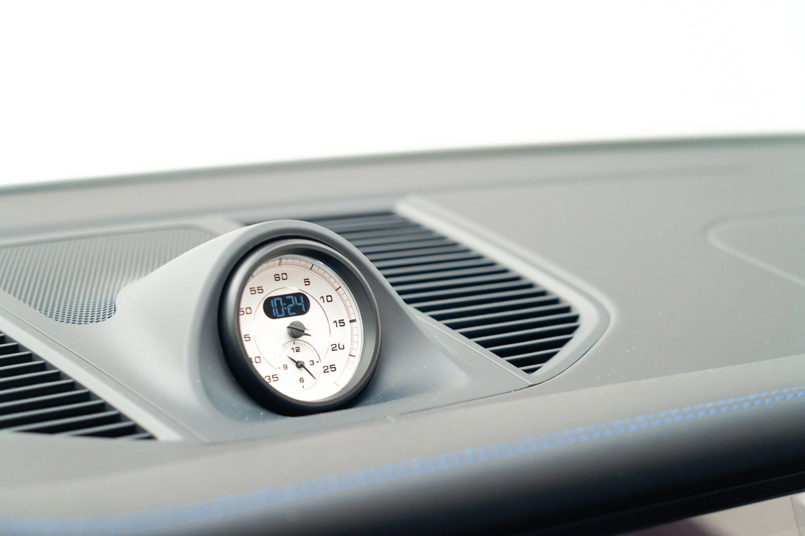 New 2026 Porsche Macan S image 28