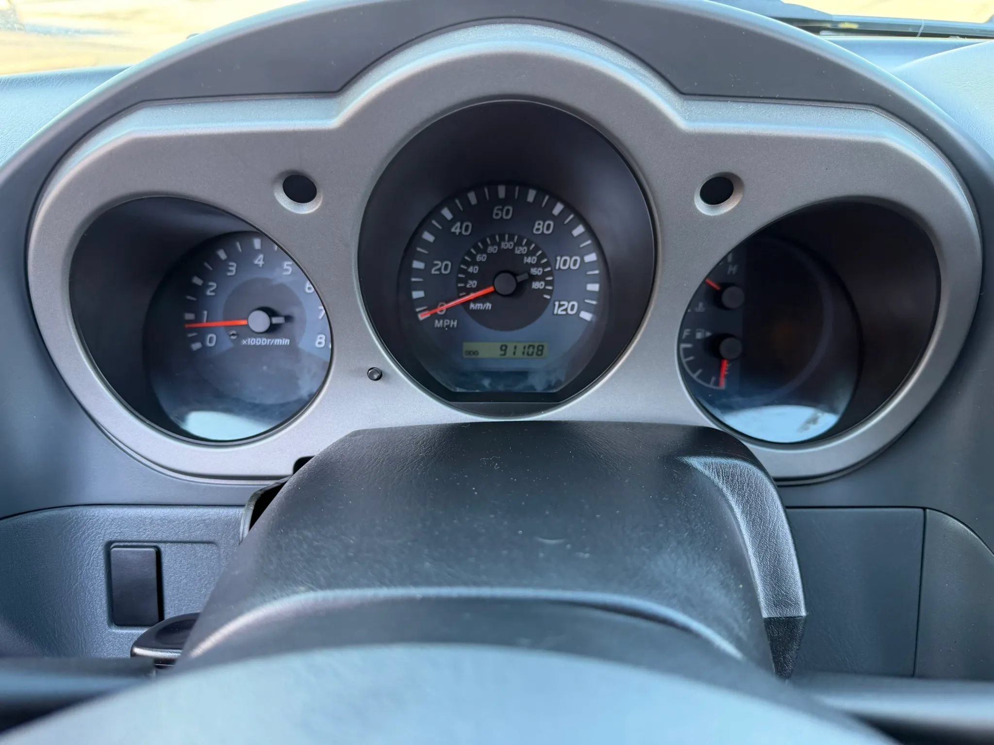 Used 2002 Nissan Frontier SE AWD/4WD image 12