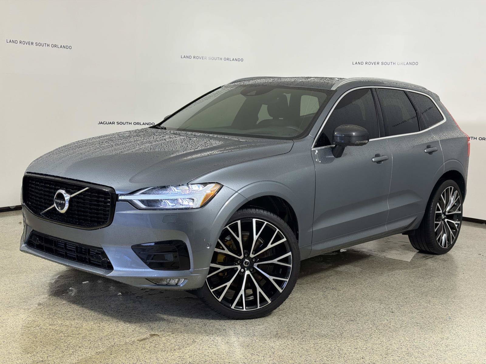 Used 2018 Volvo XC60 T6 R-Design w/ Convenience Package