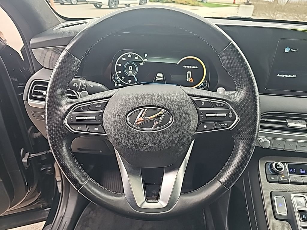 Used 2022 Hyundai Palisade Calligraphy image 17