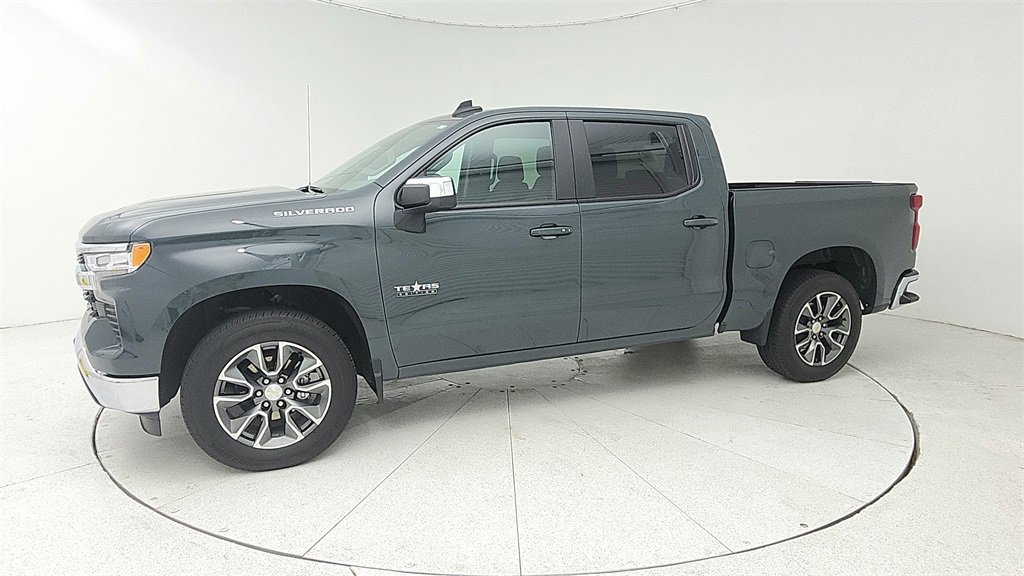 Certified 2025 Chevrolet Silverado 1500 LT image 2