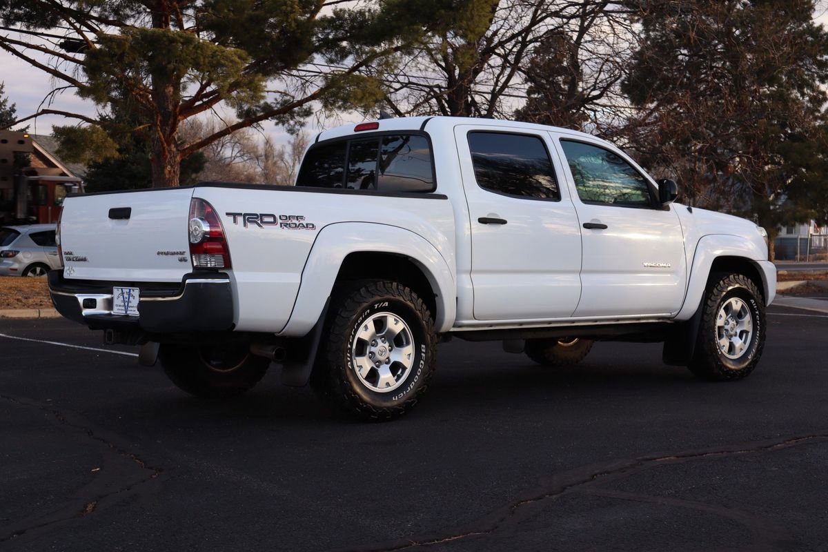 Used 2014 Toyota Tacoma PreRunner w/ TRD Off-Road Package image 5