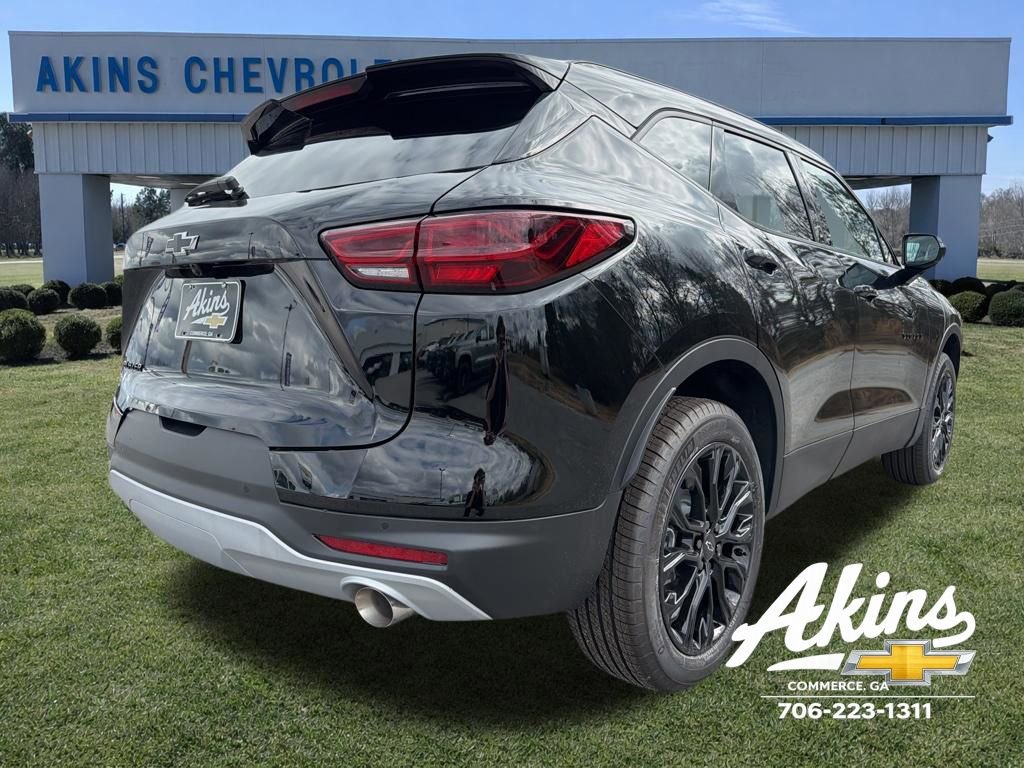 New 2026 Chevrolet Blazer LT w/ LPO, Black Sport Package FWD image 5