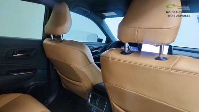 Used 2024 Toyota Crown AWD/4WD image 27