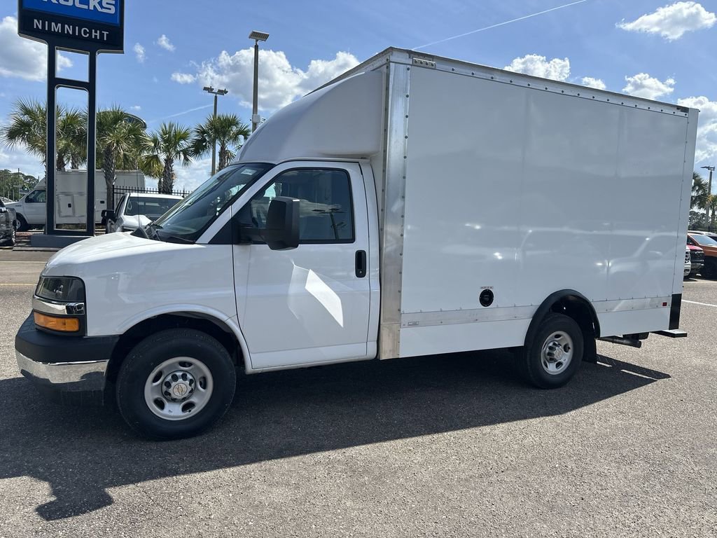 New 2025 Chevrolet Express 3500 w/ Power Convenience Package image 12