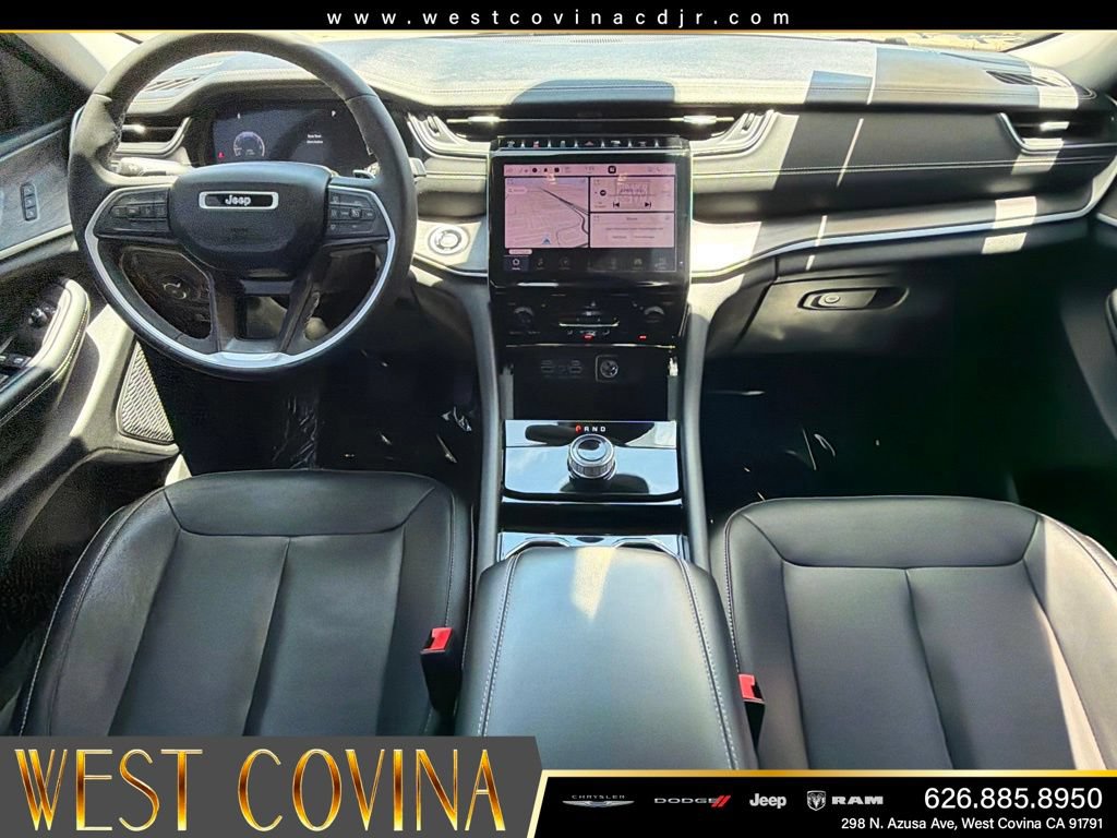 Used 2023 Jeep Grand Cherokee Limited RWD image 33
