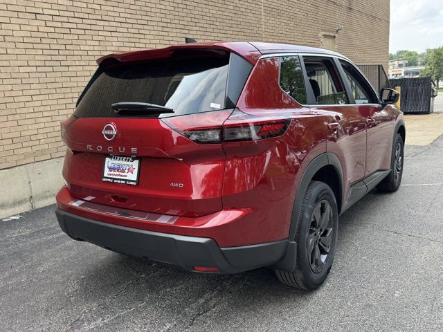 Used 2026 Nissan Rogue SV AWD/4WD image 14