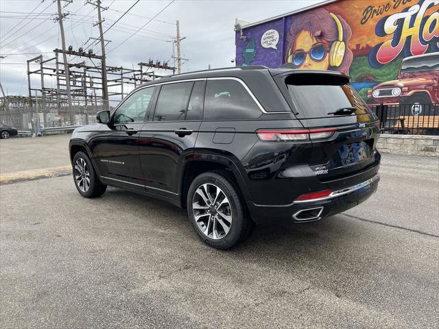Certified 2023 Jeep Grand Cherokee Overland image 3
