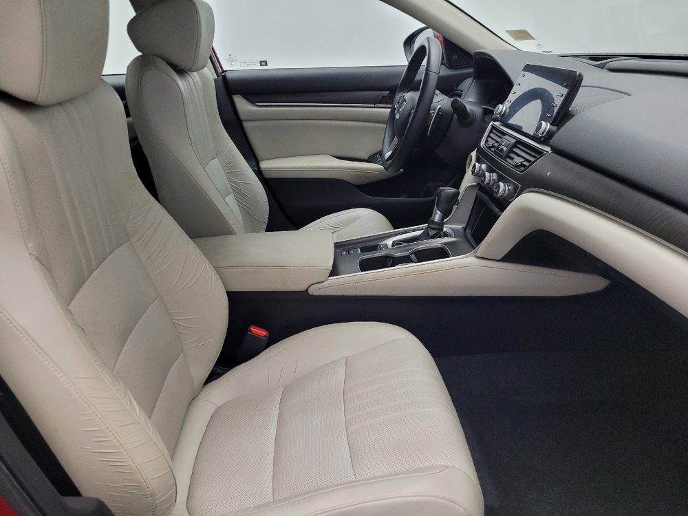 Used 2018 Honda Accord Touring image 21