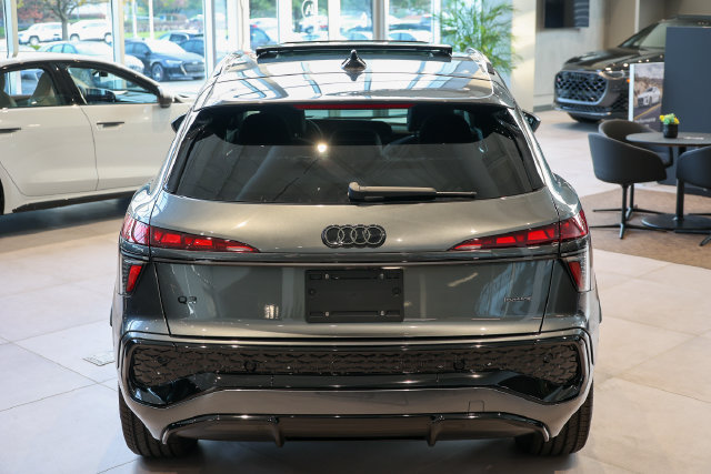 New 2026 Audi Q3 quattro 2.0T AWD/4WD image 19