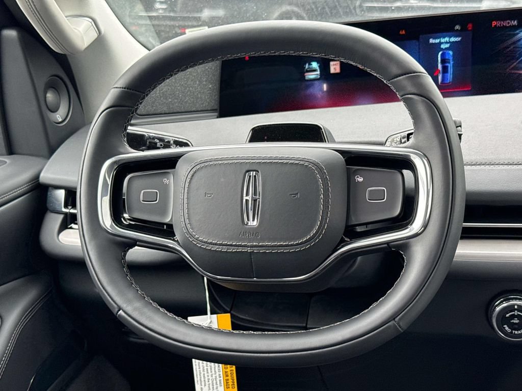 New 2025 Lincoln Navigator Reserve AWD/4WD image 15