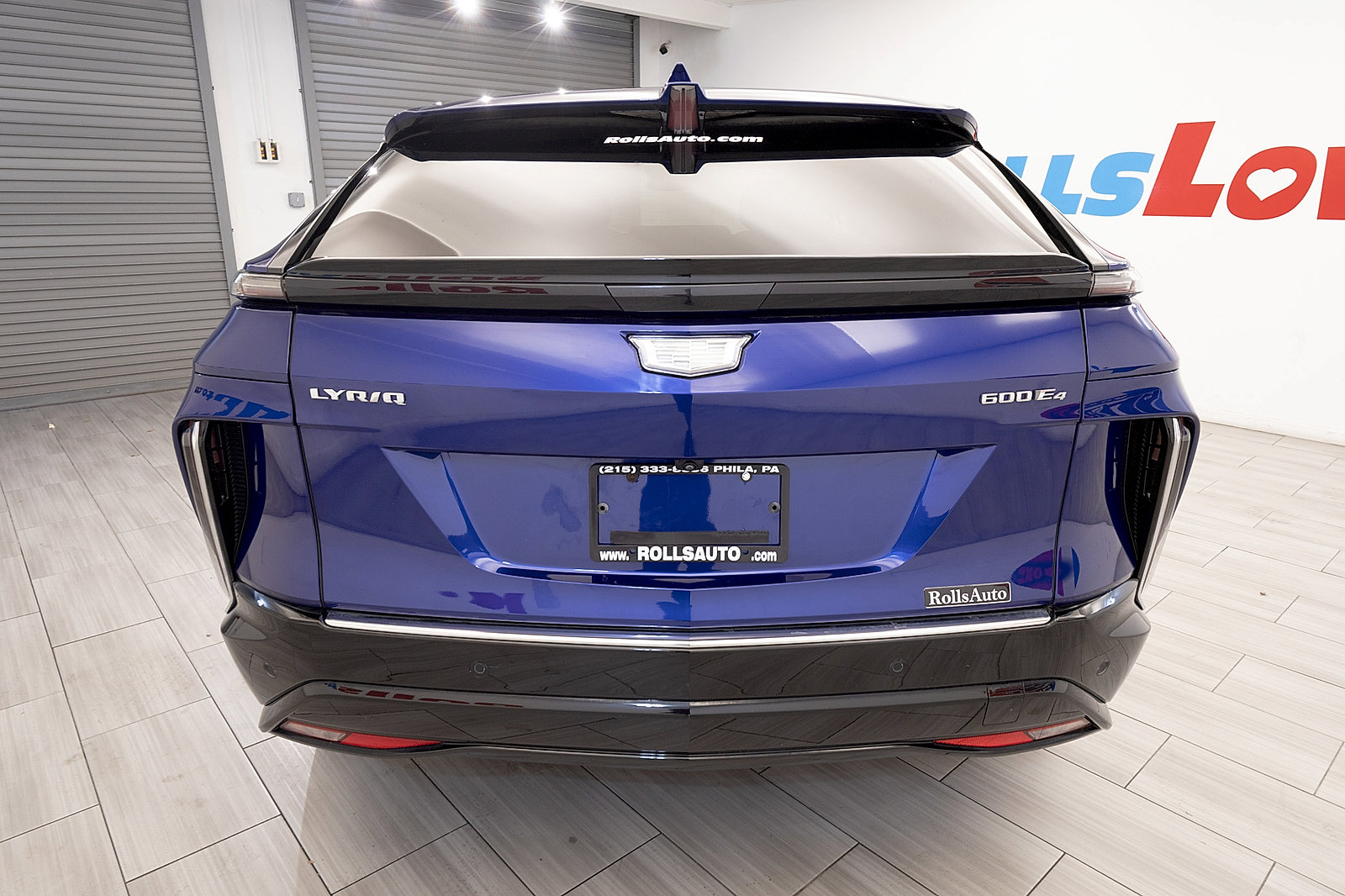Used 2024 Cadillac Lyriq Tech AWD/4WD image 4