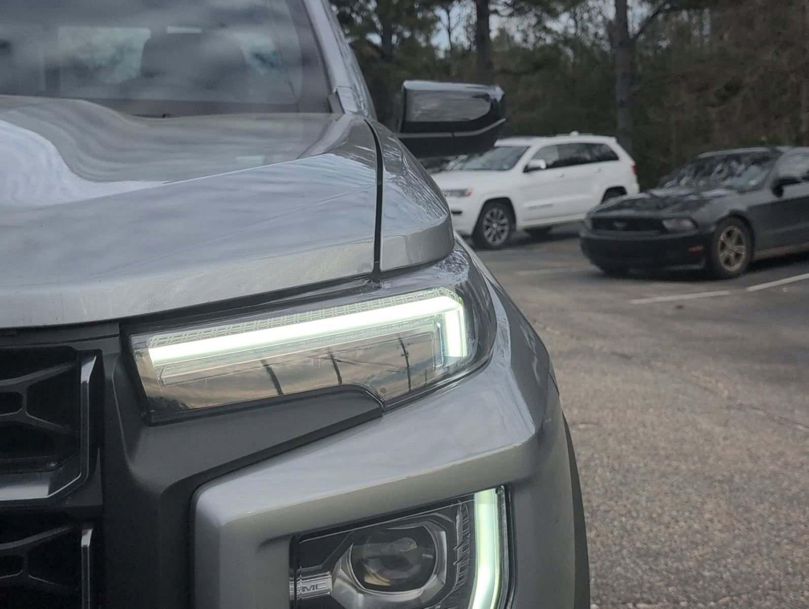 New 2025 GMC Canyon AT4 w/ Off-Road Front Bumper Package image 12