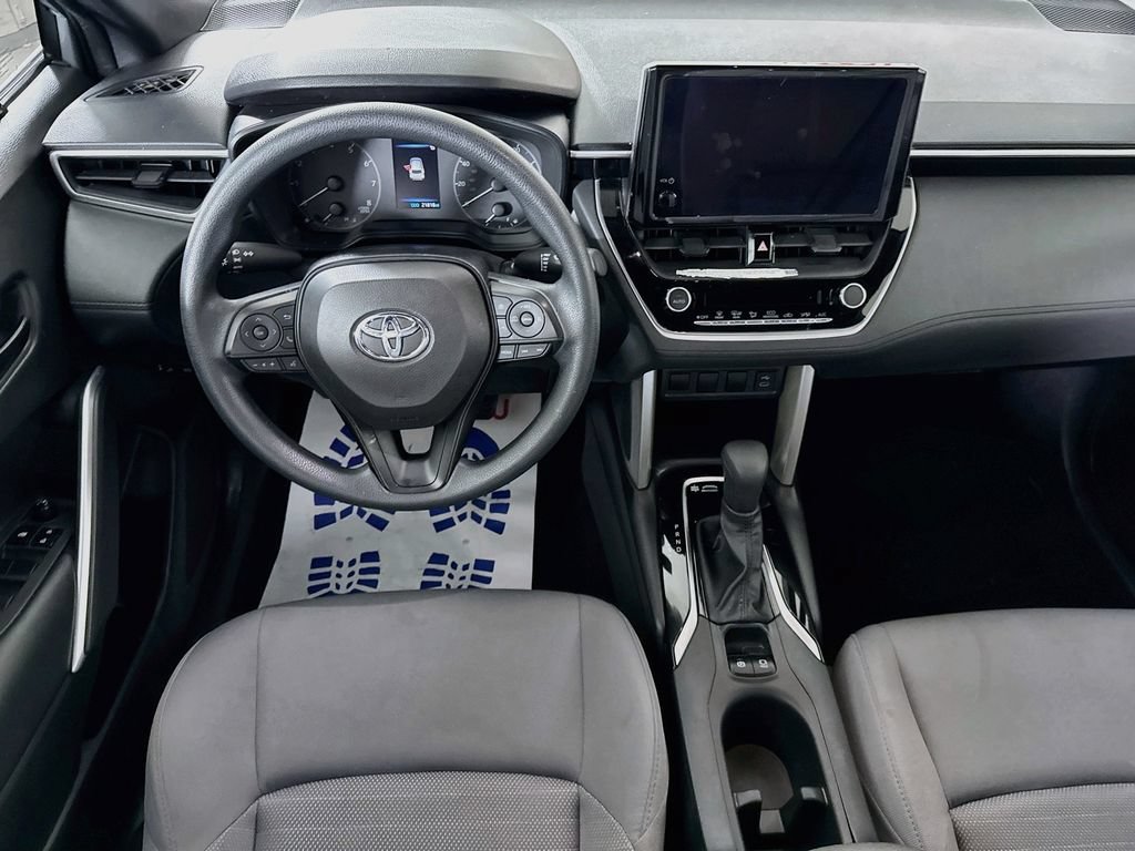 Certified 2023 Toyota Corolla Cross AWD Hybrid image 4