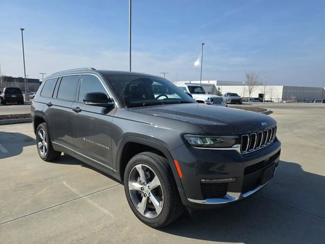 Used 2022 Jeep Grand Cherokee L Limited image 2