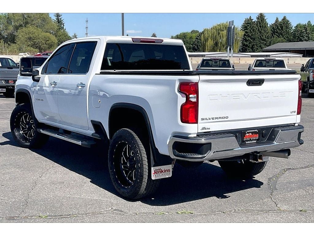 Used 2022 Chevrolet Silverado 3500 LTZ w/ Z71 Off-Road Package AWD/4WD image 13