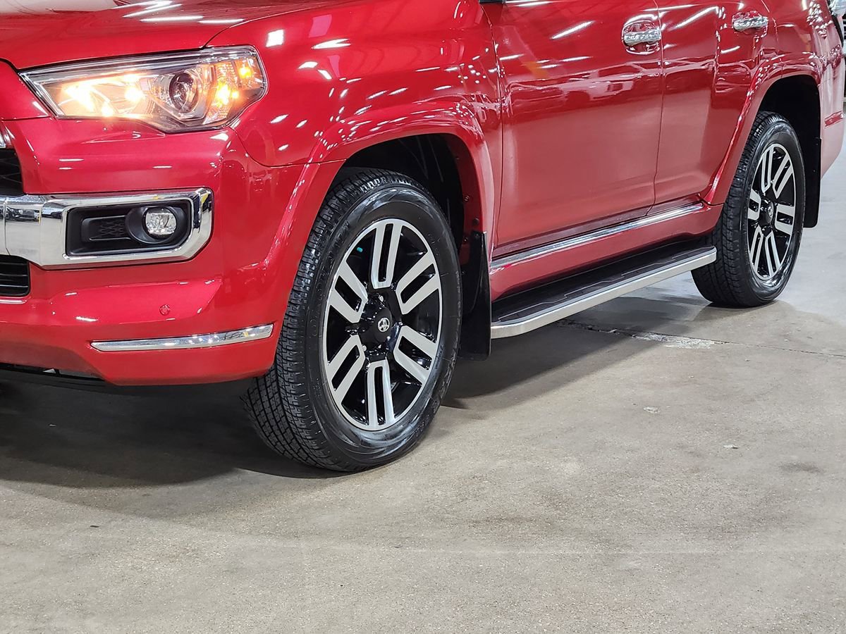 Used 2022 Toyota 4Runner Limited AWD/4WD image 17