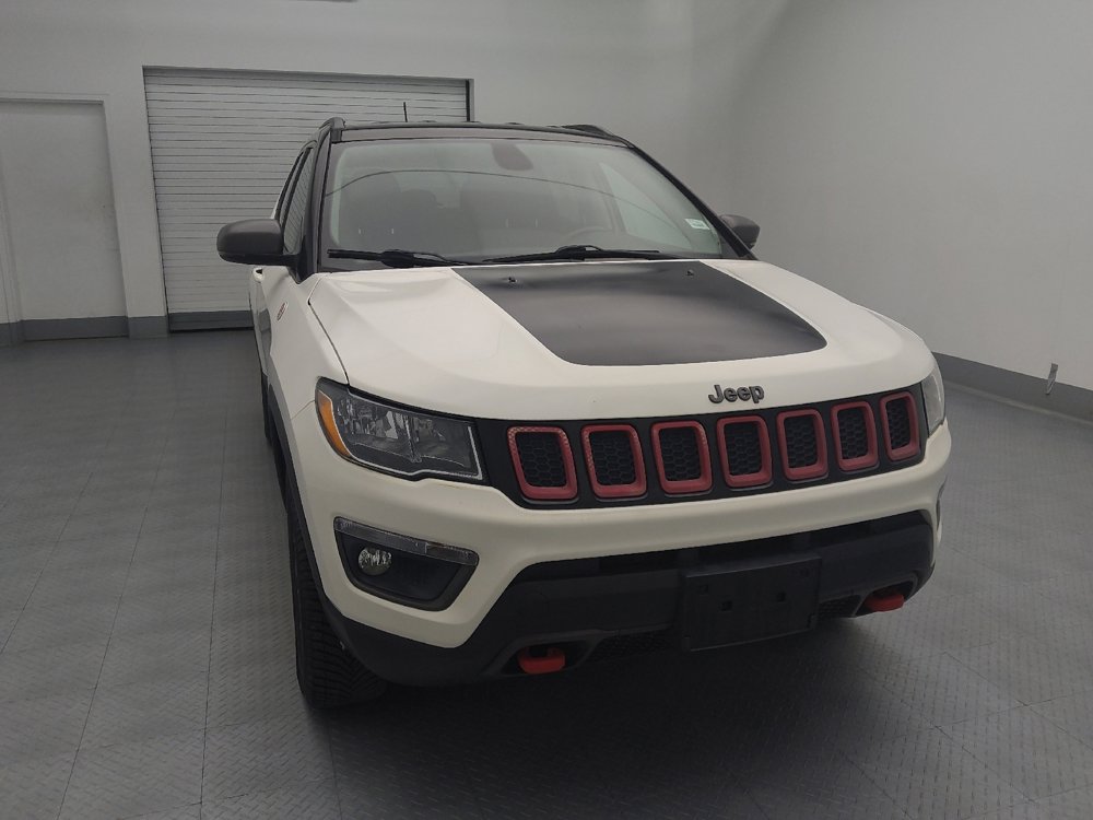 Used 2019 Jeep Compass Trailhawk w/ Cold Weather Group AWD/4WD image 14
