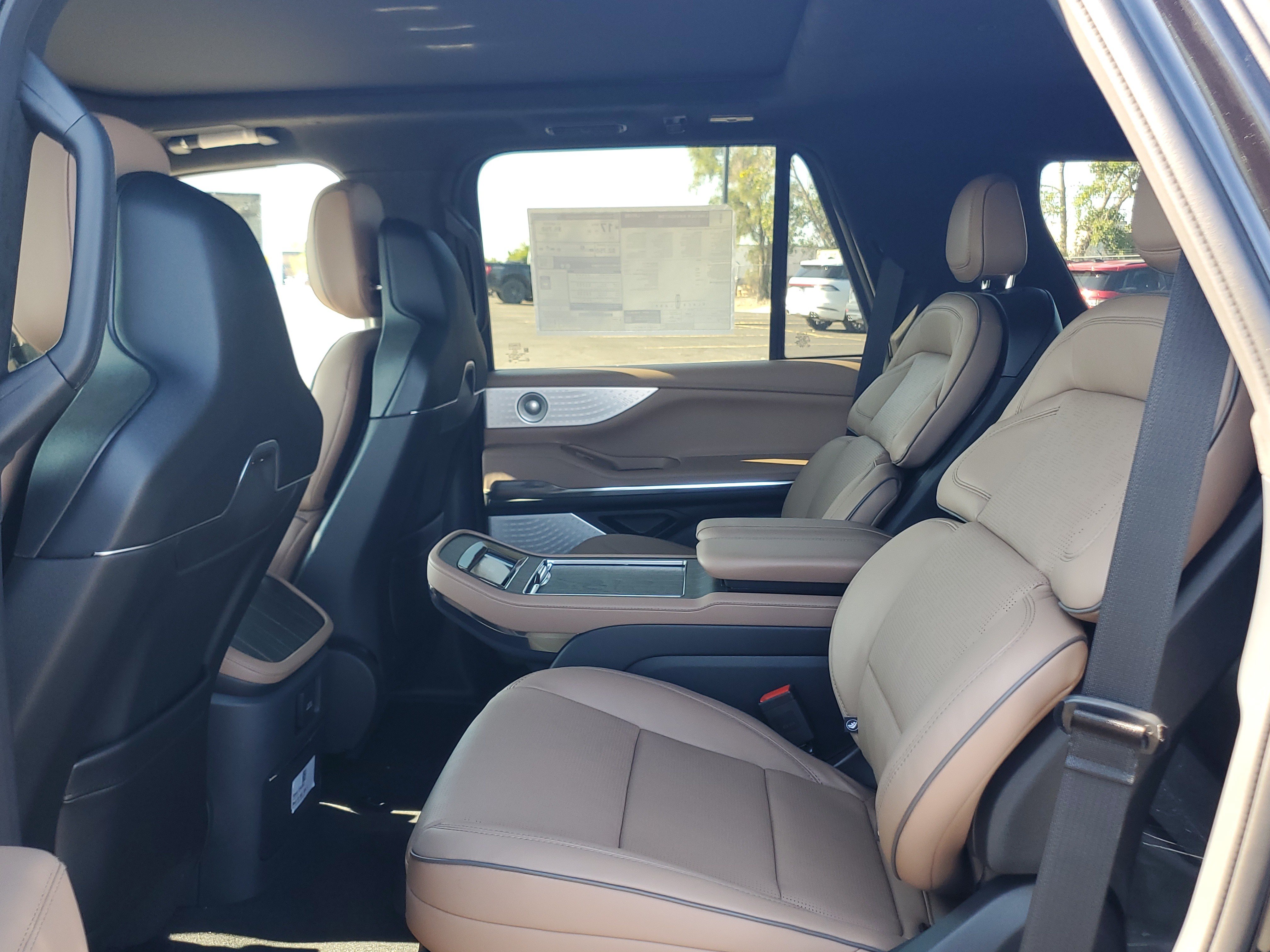 New 2027 Lincoln Navigator Black Label AWD/4WD image 27