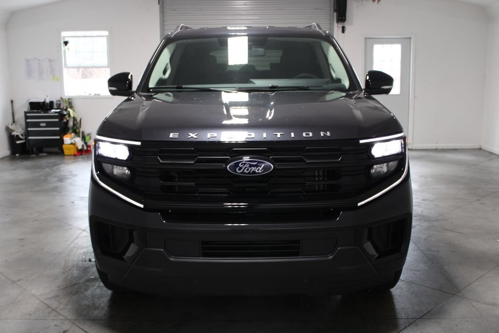 New 2026 Ford Expedition Active RWD image 52