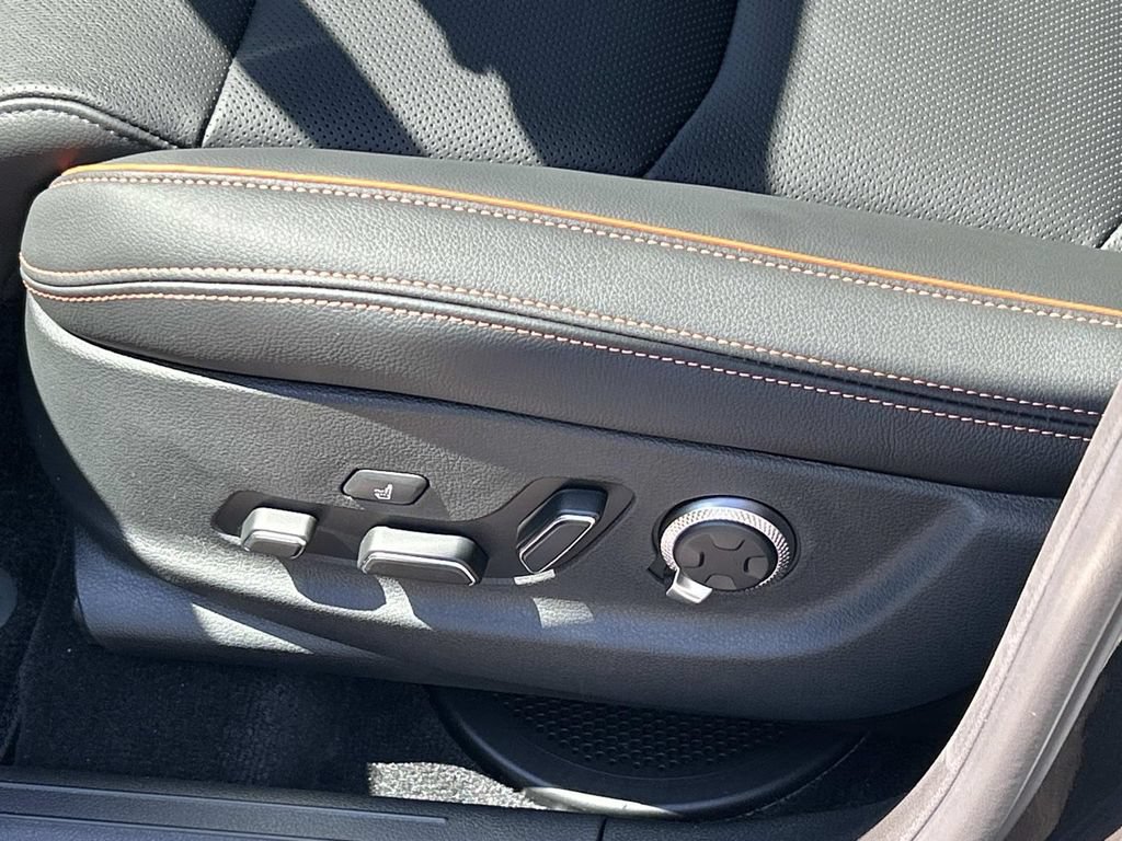 New 2026 Genesis GV70 2.5T Sport Prestige AWD/4WD image 16