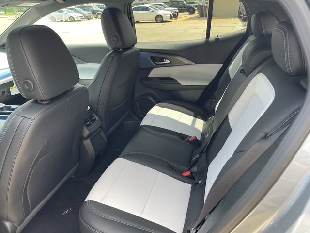 New 2026 Chevrolet Equinox EV LT FWD image 13