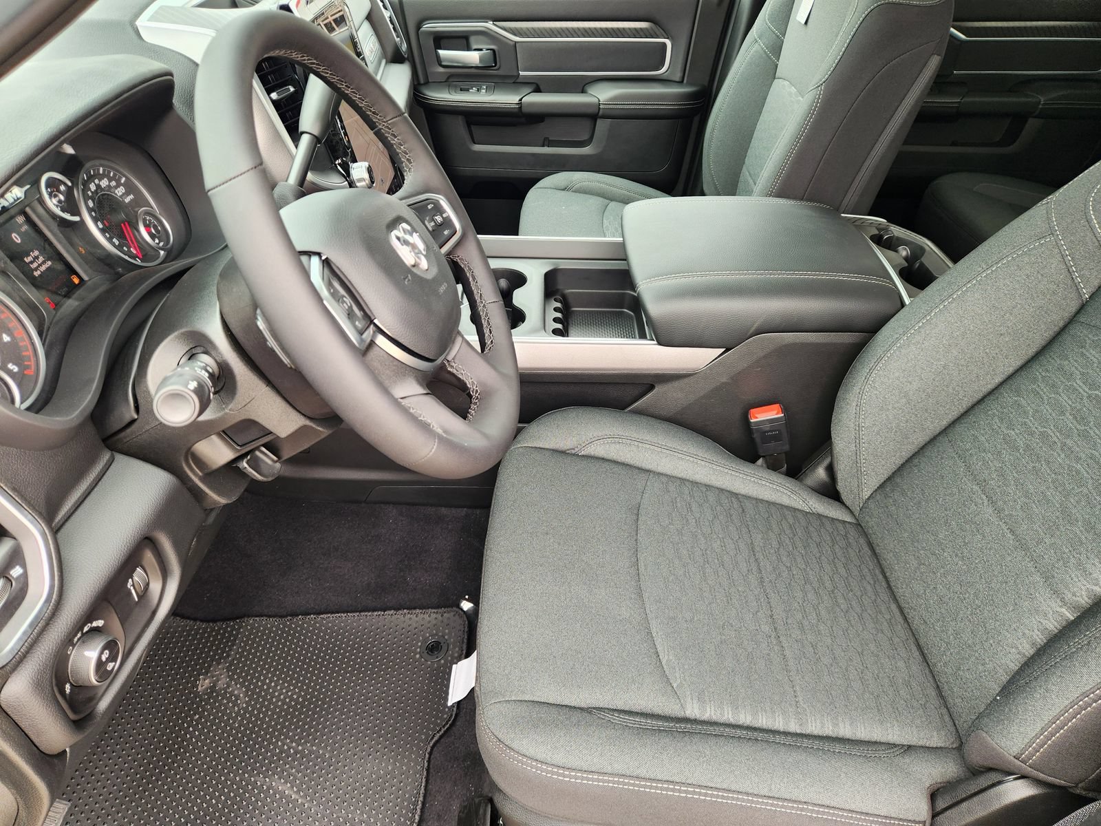 New 2026 RAM 2500 Lone Star AWD/4WD image 13