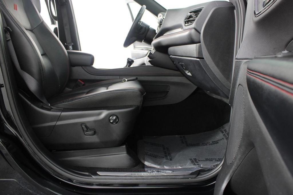 Used 2025 Dodge Durango GT AWD/4WD image 24