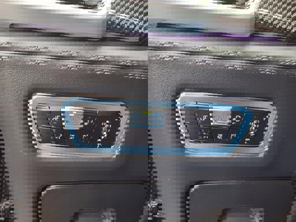 Used 2021 BMW X5 M w/ Executive Package image 47