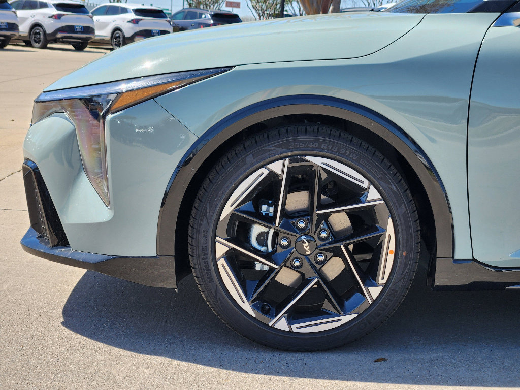 New 2026 Kia K4 GT-Line image 5