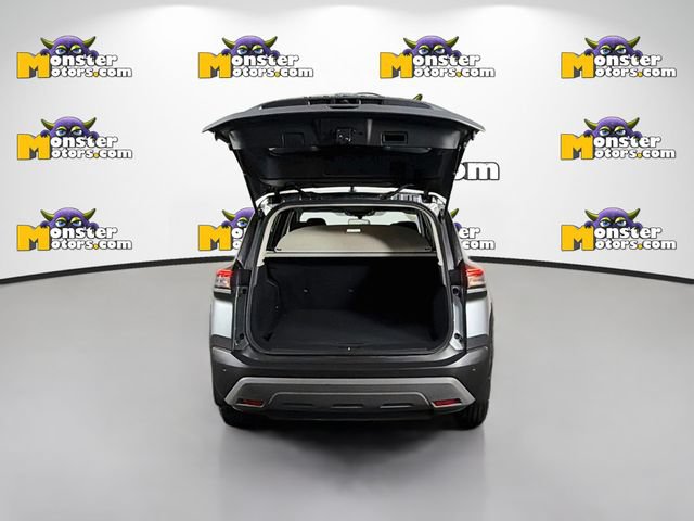 Used 2021 Nissan Rogue SV AWD/4WD image 25