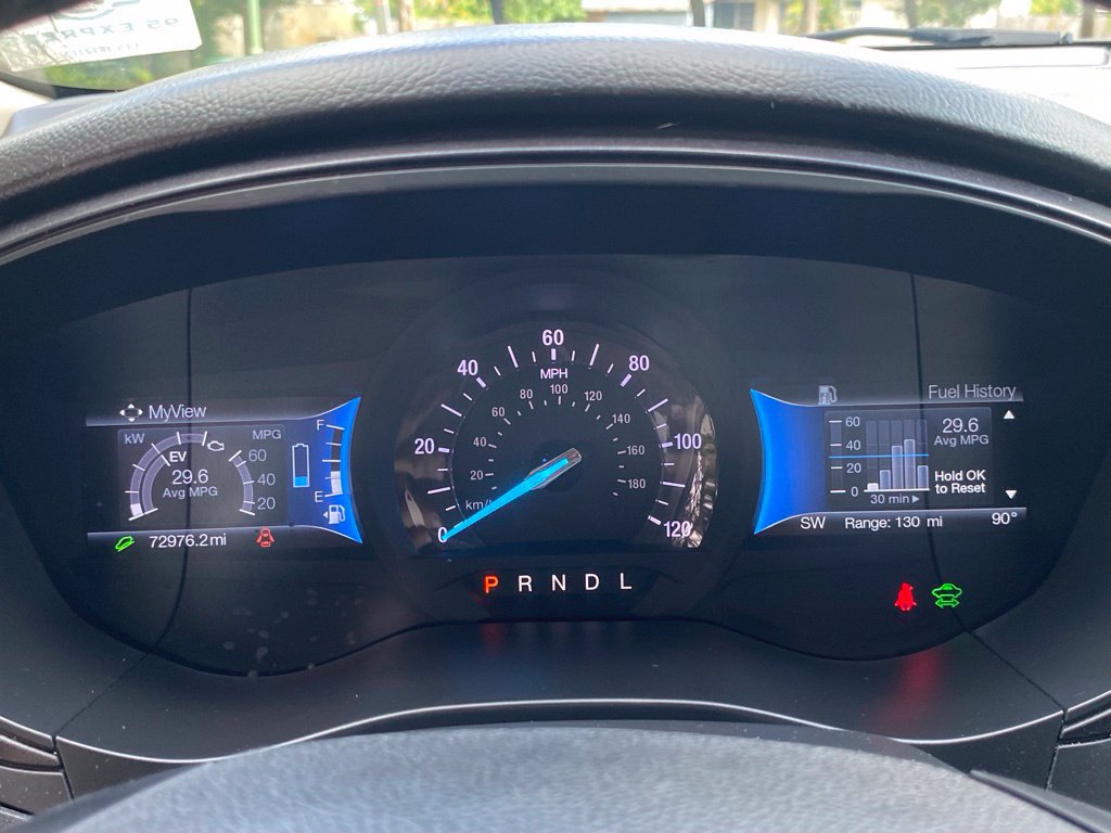 Used 2018 Ford Fusion SE w/ Equipment Group 601A FWD image 18