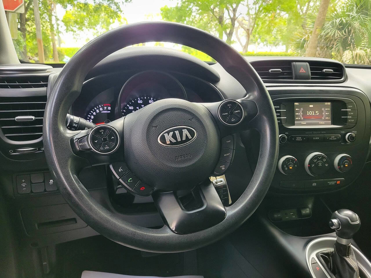 Used 2016 Kia Soul + FWD image 23