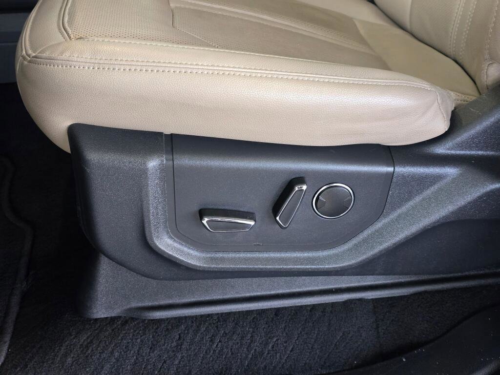 Used 2024 Ford Expedition Limited image 24