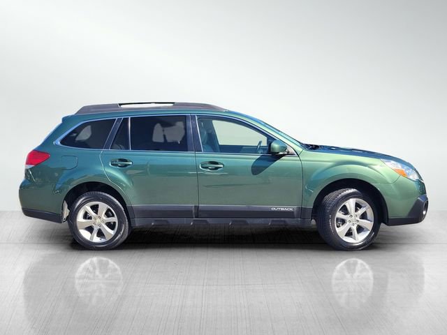 Used 2013 Subaru Outback 2.5i Limited w/ Moonroof Pkg AWD/4WD image 3