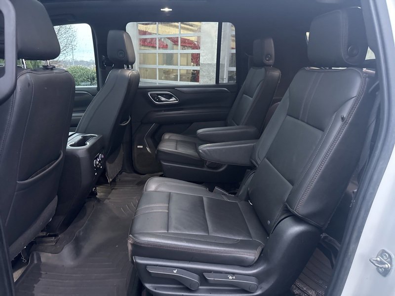 Used 2021 Chevrolet Suburban RST w/ Luxury Package image 40