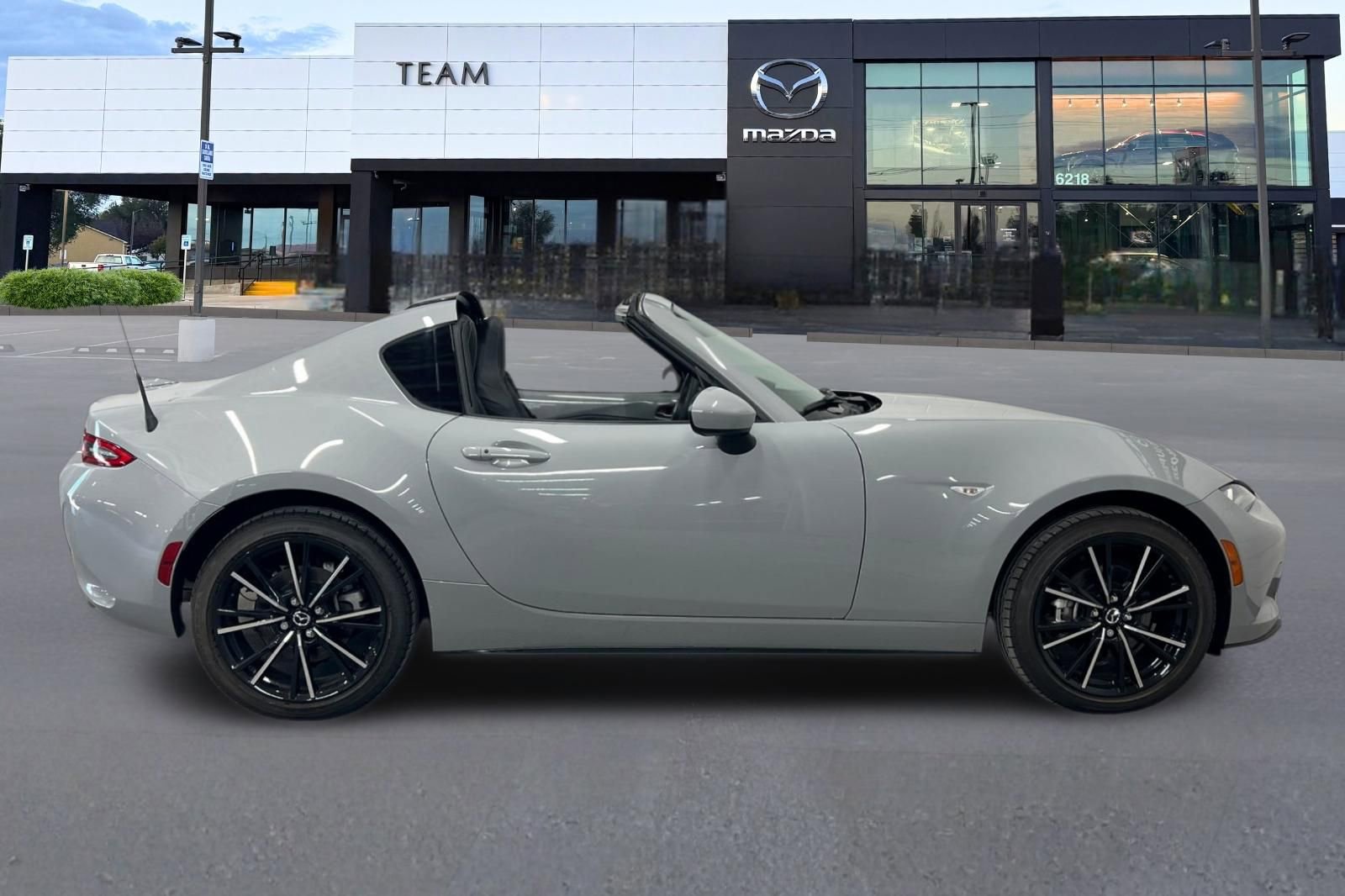Used 2024 MAZDA MX-5 Miata RF Grand Touring w/ Weather Package image 3