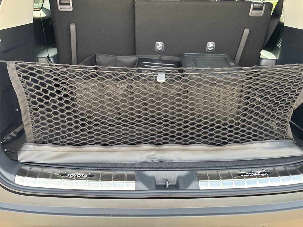 New 2026 Toyota Grand Highlander Limited image 36